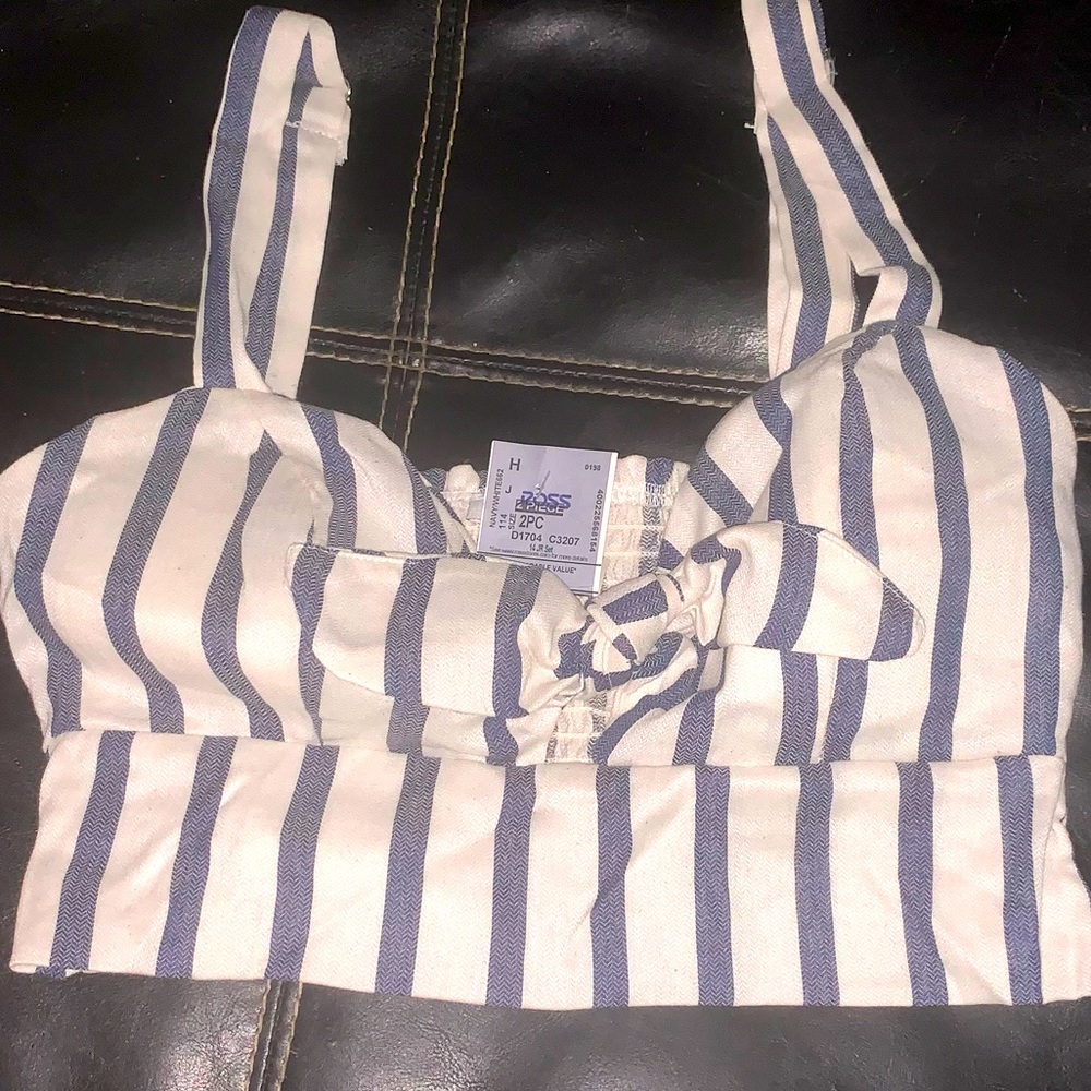 Adorable stripped crop top